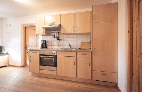 Campo Tures Apartment | Holiday Apartment "Alpenrose" with Mountain View, Private Terrace & Wi-Fi
