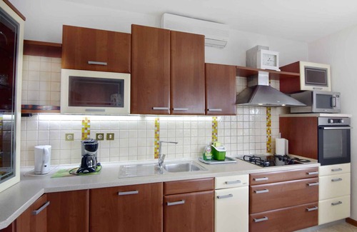 Finida Apartment | Holiday apartment Amedeo with private pool, Umag-Finida near the sea, garden, grill