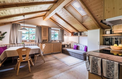 Bulla Apartment | Holiday Apartment “Arbea - Avëina” with Mountain View, Terrace & Garden
