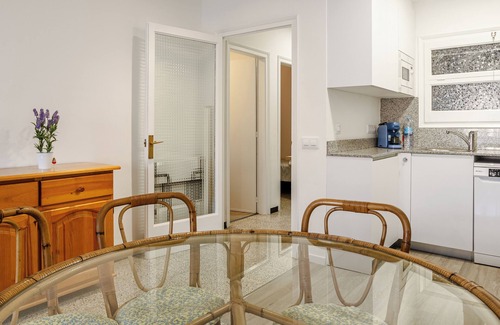 Palamos Apartment | Holiday Apartment "Aubi" with open terrace-balcony and an indoor terrace.