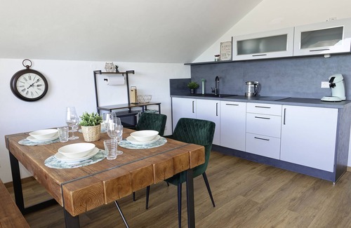 Stockach Apartment | Holiday apartment "Casa El Aberle" Modernly furnished in a beautiful location with parking space