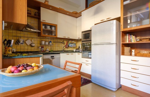 Otranto Apartment | Holiday Apartment "Casa di Andrea" with Sea View, Wi-Fi & Terrace