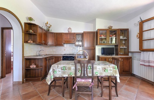 Marmi Apartment | Holiday Apartment "Casa Neda" with Private Garden
