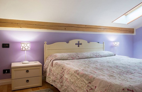 Grumes Apartment | Holiday Apartment "Casa Margherita" with Mountain View, Private Garden & Wi-Fi