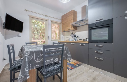 Province of Messina Apartment | Holiday Apartment "Damilhouse 2" with Balcony & Wi-Fi