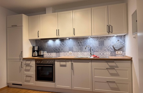 Wilhelmsdorf Apartment | Holiday Apartment 'Jägerstube' with Shared Terrace, Shared Garden and Wi-Fi