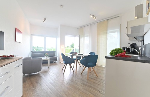 Enzisweiler Apartment | Holiday Apartment 'Dinkelbach Feriendomicil 2 A Easy Living' with Lake View and Elevator