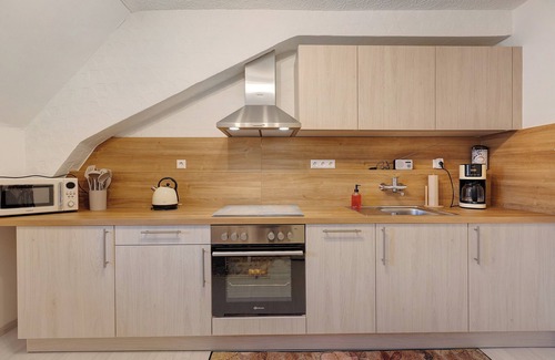 Tengen Apartment | Holiday Apartment 'Fleur' with Wi-Fi