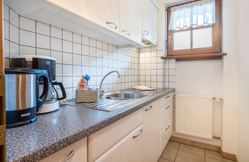 Valle San Silvestro Apartment | Holiday Apartment "Haus zur Vogelweide App 3" with Mountain View, Balconies & Wi-Fi