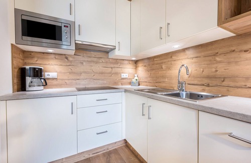 Valle San Silvestro Apartment | Holiday Apartment "Haus zur Vogelweide App 1" with Mountain View, Terrace & Wi-Fi