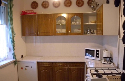 Balatonboglar Apartment | Holiday apartment in the city center with garden pavilion