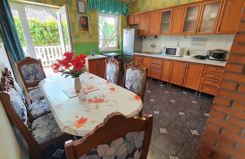 Balatonfured Apartment | Holiday apartment with terrace and wireless