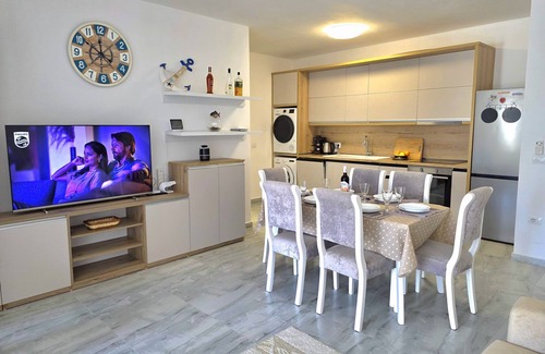 Golem Apartment | Holiday Apartment in Golem 070