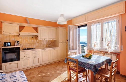 Villa Faraldi Apartment | Holiday Apartment "Paola" with Sea View, Private Terrace & Wi-Fi