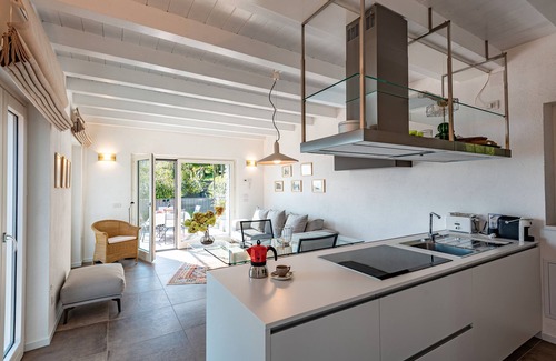 Santa Maria - Rezzonico Cottage | Holiday Apartment "Lifestyle Landhaus" with Wi-Fi