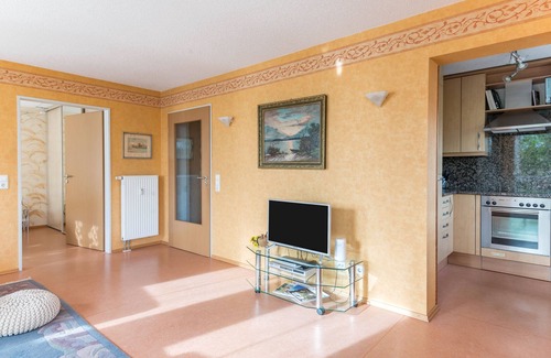 Radolfzell am Bodensee Apartment | Holiday Apartment "Marianne" by Lake Constance with Wi-Fi