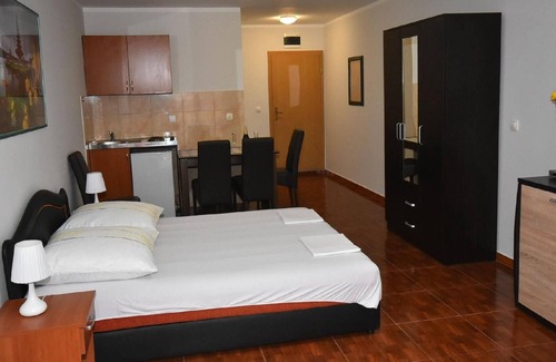 Meljine Apartment | Holiday apartment Meljine for 1 - 4 persons - Holiday apartment in one or multi-family house