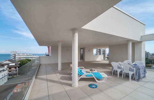 Lignano Sabbiadoro Apartment | Holiday apartment mit Klimaanlage und Balkon