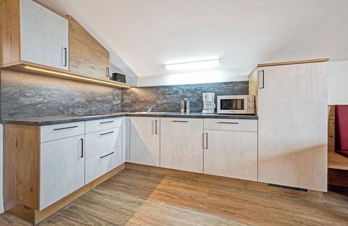 Maranza Apartment | Holiday Apartment "Residenz Condor Gitschberg" with Mountain View, Sauna & Garden