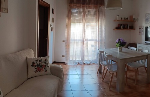 Pisa Apartment | Holiday Apartment "Tosca 2" with 2 Private Terraces & A/C