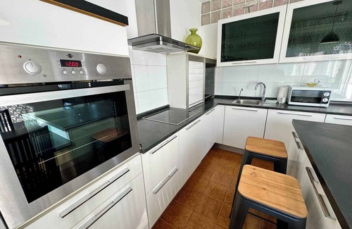 Jadranovo Apartment | Holiday apartment with sea view, terrace and barbecue