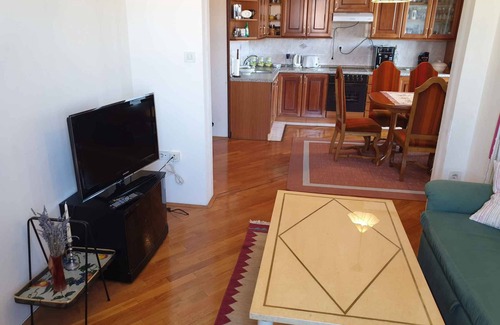 Jadranovo Apartment | Holiday apartment with sea view and air conditioning