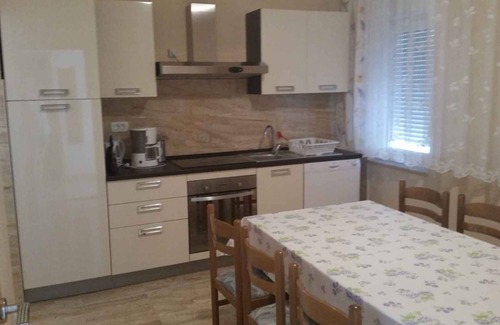 Jadranovo Apartment | Holiday apartment With sea views and air conditioning