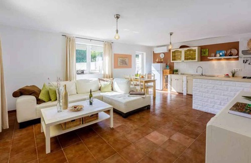 Tribalj Apartment | Holiday apartment with pool