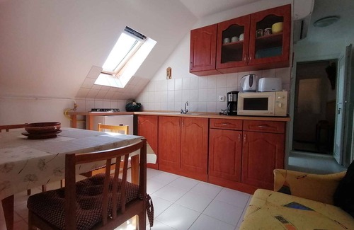 Zamardi Apartment | Holiday apartment with Pool and Internet