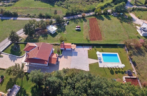 Modrusani Apartment | Holiday apartment Zminj for 1 - 8 persons with 3 bedrooms - Holiday apartment