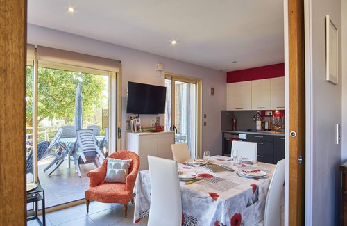 Saint-Hilaire-du-Rosier House | Holiday Home 'Gîte Les Galets Chantants' with Mountain View, Private Terrace and Wi-Fi