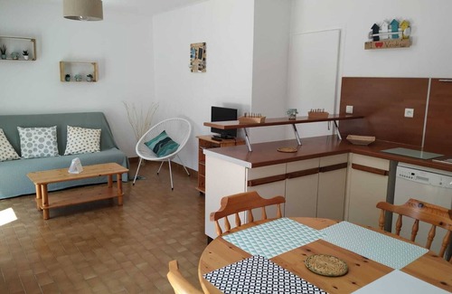 Saint-Vincent-sur-Jard House | Holiday house near the sea