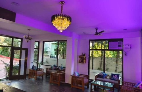 Garjia Hotel | Holiday Highlight By Golden Castle Hotel