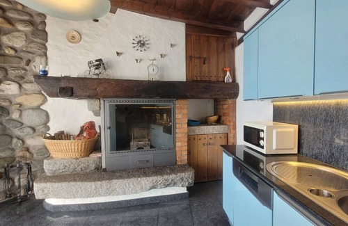 Orselina House | Holiday house Brione sopra Minusio for 1 - 4 persons with 2 bedrooms - Detached holiday house