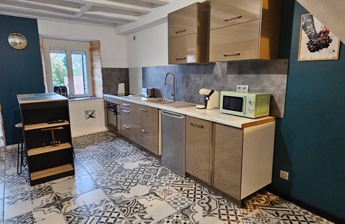 Loiron House | Holiday Home 'So'spa' with Private Terrace and Private Garden