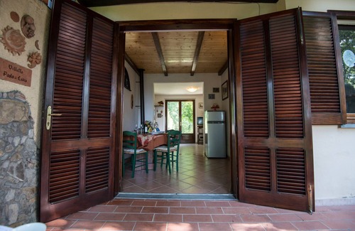 Monteverdi Marittimo House | Holiday Home in Montevedi