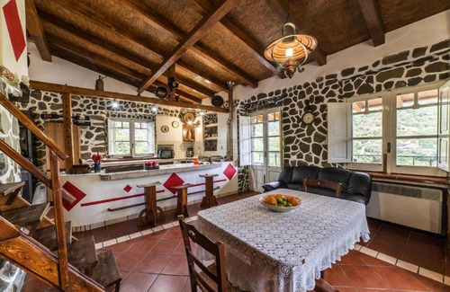 Motta Camastra House | Holiday home, Francavilla di Sicilia