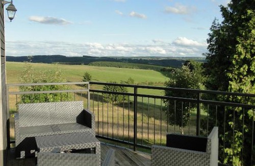 Mousny House | Holiday Home A Pas de Loup