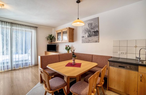 Casola Ski Chalet | Holiday Home "Apartments Perfila Ferienchalet" with Mountain View, Terrace & Wi-Fi