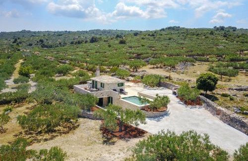Splitska House | Holiday Home Bliss