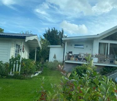 Skovde House | Holiday home, by lake Simsjön and mountain Billingen