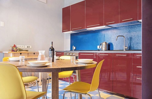 Laveno House | Holiday Home 'Cadepaia Lago Maggiore' with Lake View, Wi-Fi and Air Conditioning
