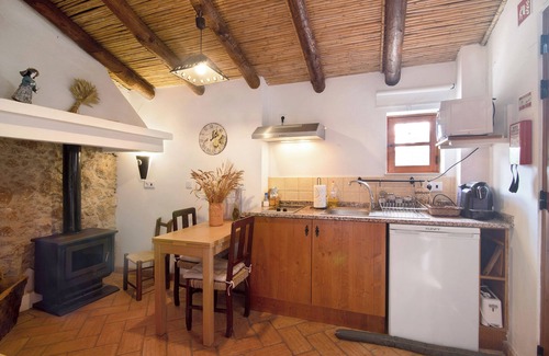 Loule House | Holiday Home "Casa da Tita - Apartamento Celeiro" with Mountain View, Pool, A/C & Wi-Fi