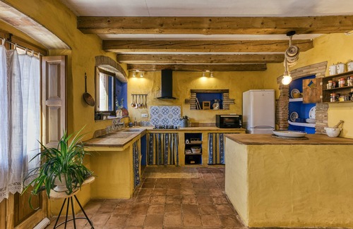 Cantallops House | Holiday Home 'Casa De Pueblo' with Mountain View, Private Terrace and Wi-Fi