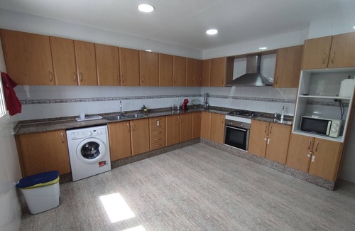 El Ligallo del Ganguil House | Holiday Home 'Casa Laurel' with Mountain Views, Private Pool and Wi-Fi