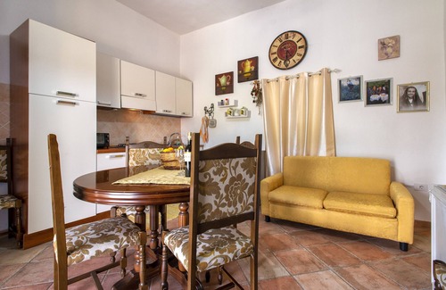 Viddalba House | Holiday Home 'Casa Michela' with Private Garden and Wi-Fi