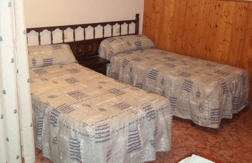Mirambel House | Holiday Home 'Casa Milagros' with Shared Terrace, Balcony and Wi-Fi