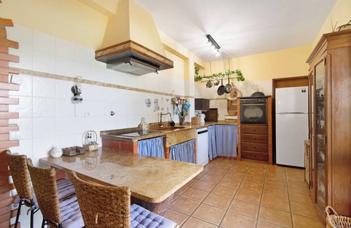 Silves House | Holiday Home 'Casa Rústica' with Pool & Wi-Fi