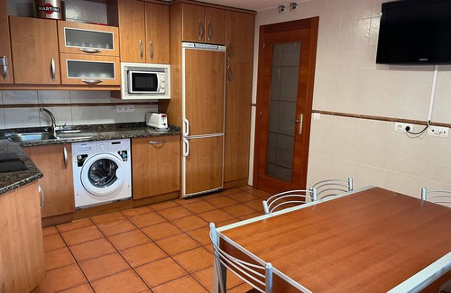 Ventosilla de San Juan House | Holiday Home 'Casa Rural La Carrasquilla' with Private Terrace, Private Garden and Wi-Fi