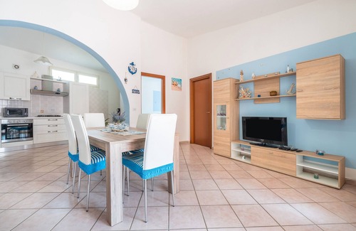 Muravera House | Holiday Home 'Casa Vacanze 4 Venti' with Private Terrace and Air Conditioning